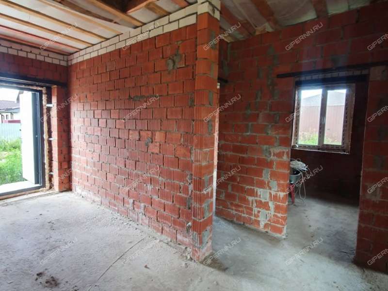 дом на Центральной улице деревня Подвалиха