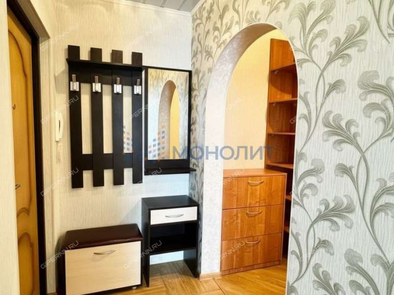 четырёхкомнатная квартира на Керченской улице дом 22