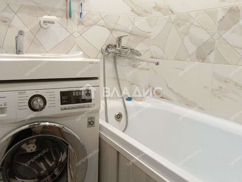 трёхкомнатная квартира на улице Пермякова дом 6