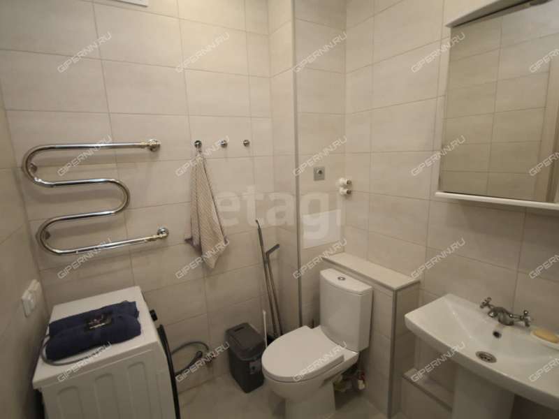 однокомнатная квартира на улице Александра Хохлова дом 7