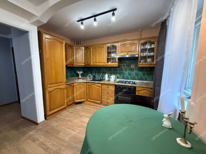 трёхкомнатная квартира на Ковалихинской улице дом 64