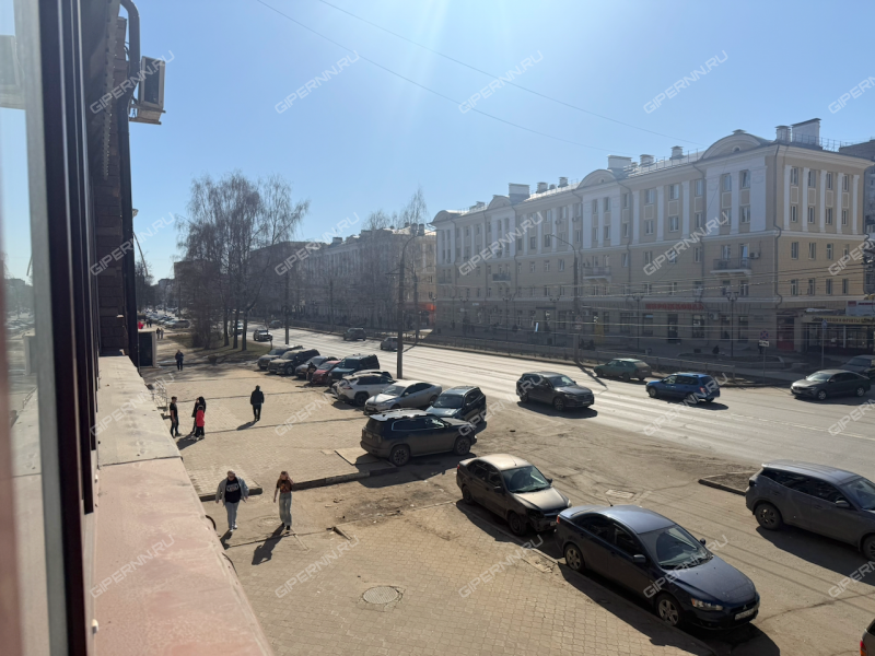 трёхкомнатная квартира на улице Коминтерна дом 127