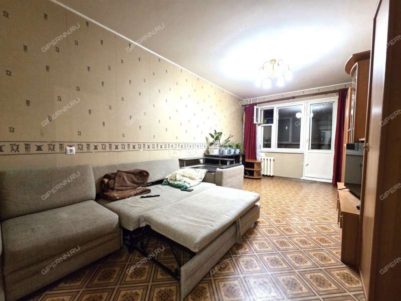 трёхкомнатная квартира на улице Верхнепечёрская дом 9