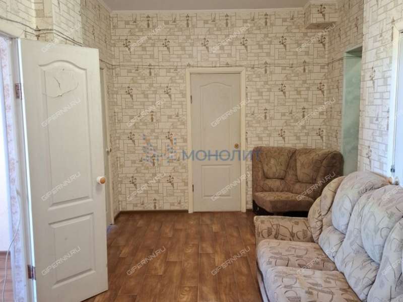 двухкомнатная квартира на Эльтонской улице дом 21А