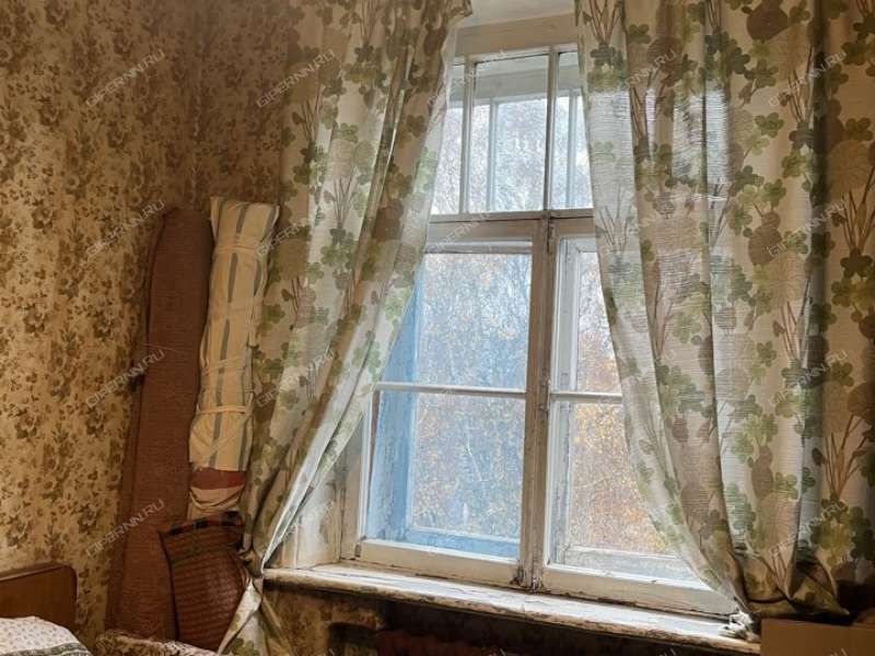 трёхкомнатная квартира на улице Коминтерна дом 181