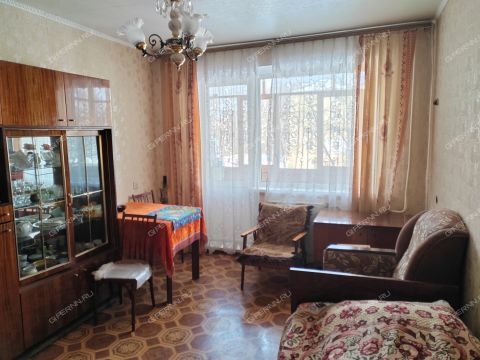 2-komnatnaya-ul-geroya-samochkina-d-9 фото