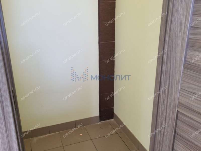 помещение под офис, торговую площадь на Южном шоссе