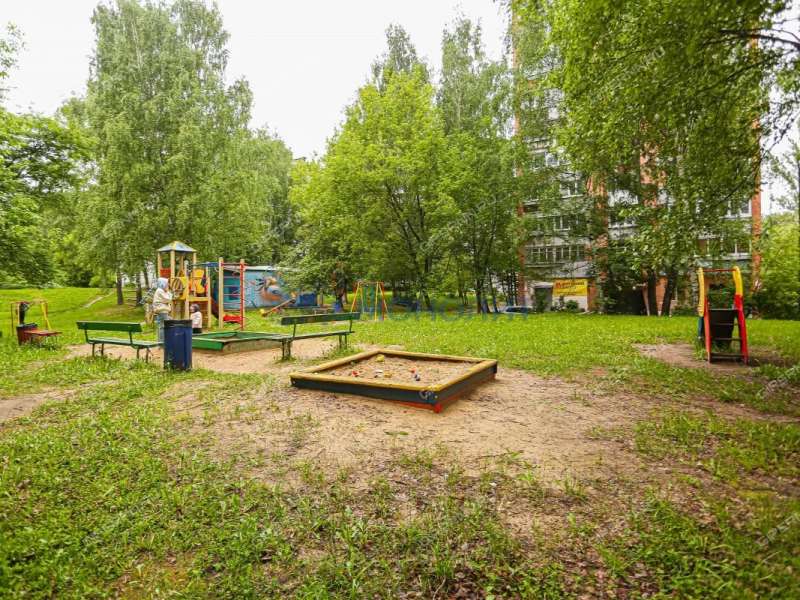 трёхкомнатная квартира на улице Маршала Малиновского дом 3