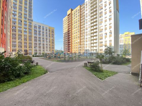 2-komnatnaya-ul-romantikov-d-5 фото