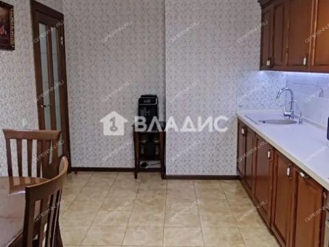 3-komnatnaya-ul-marshala-kazakova-d-8-k1 фото