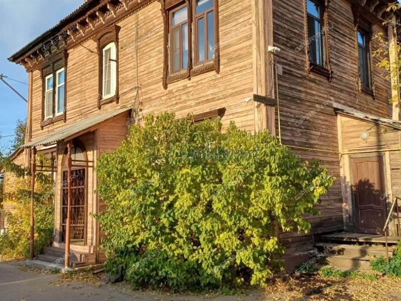 четырёхкомнатная квартира на улице Большие Овраги дом 17