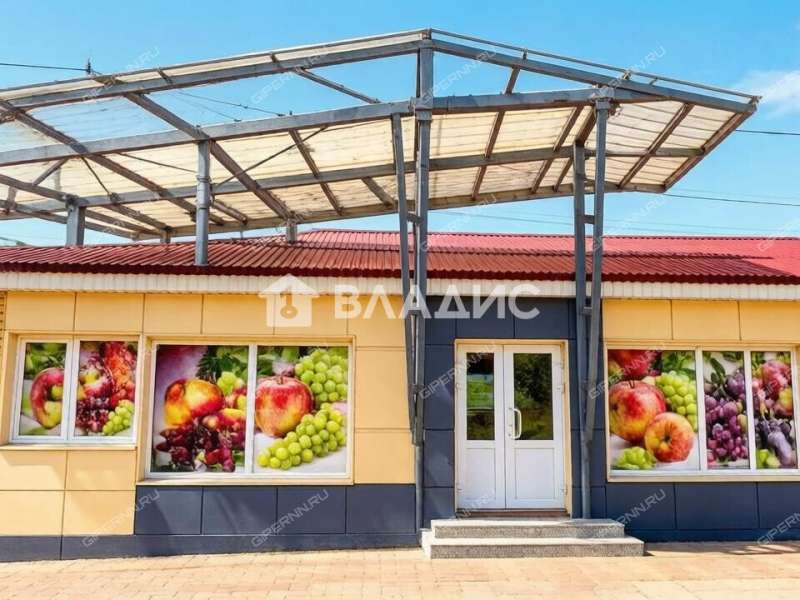 здание под торговую площадь на Гужевой улице