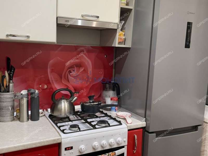 двухкомнатная квартира на бульваре 60-летия Октября дом 15