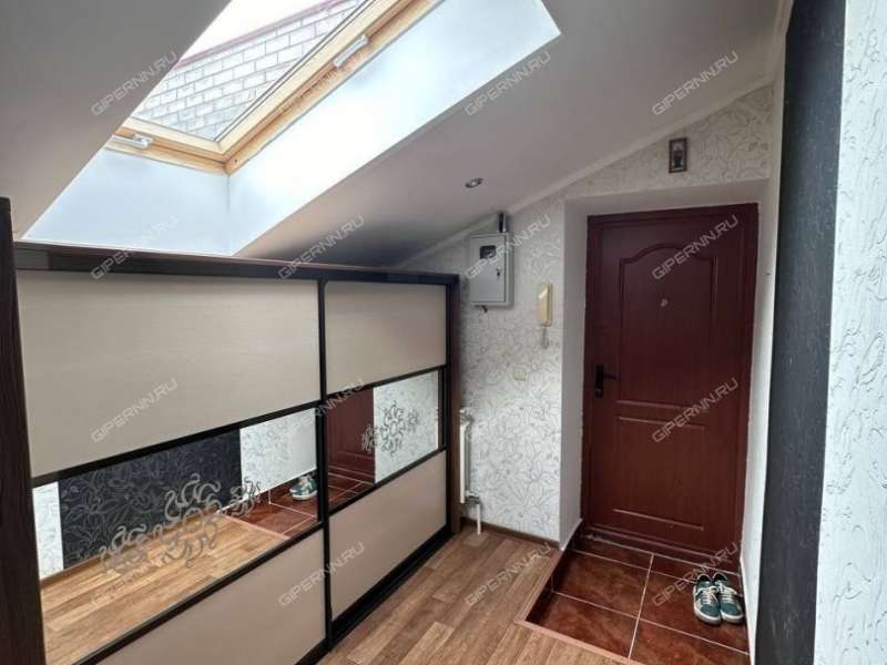 двухкомнатная квартира на Лукерьинской улице дом 5 город Кстово