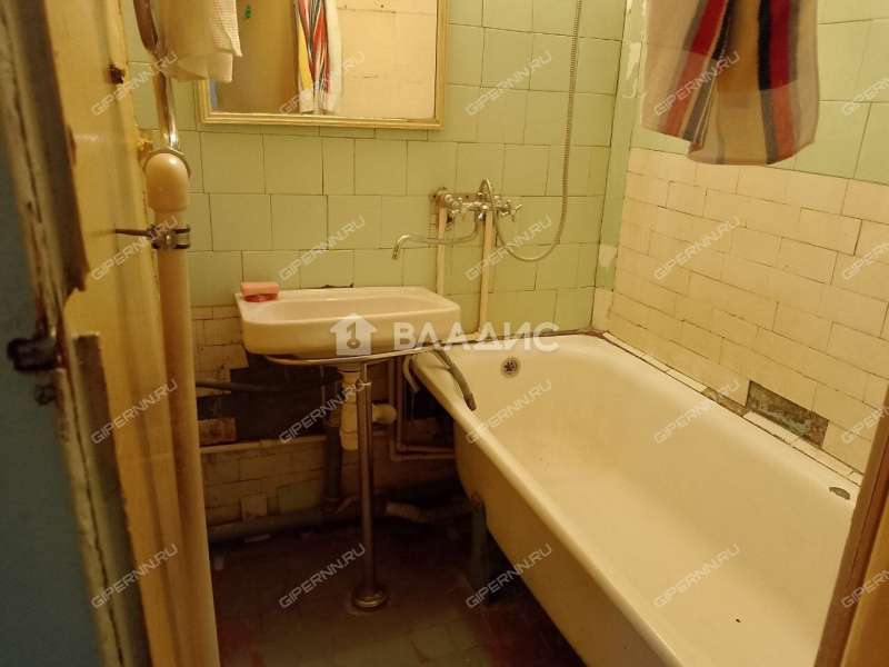 двухкомнатная квартира на улице Героя Попова дом 2