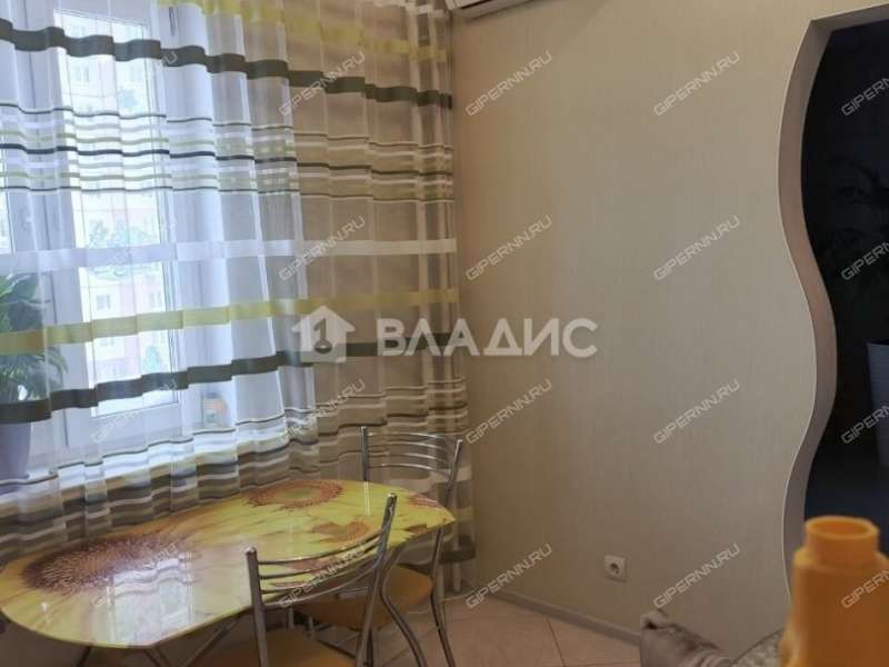 трёхкомнатная квартира на улице Родионова дом 39