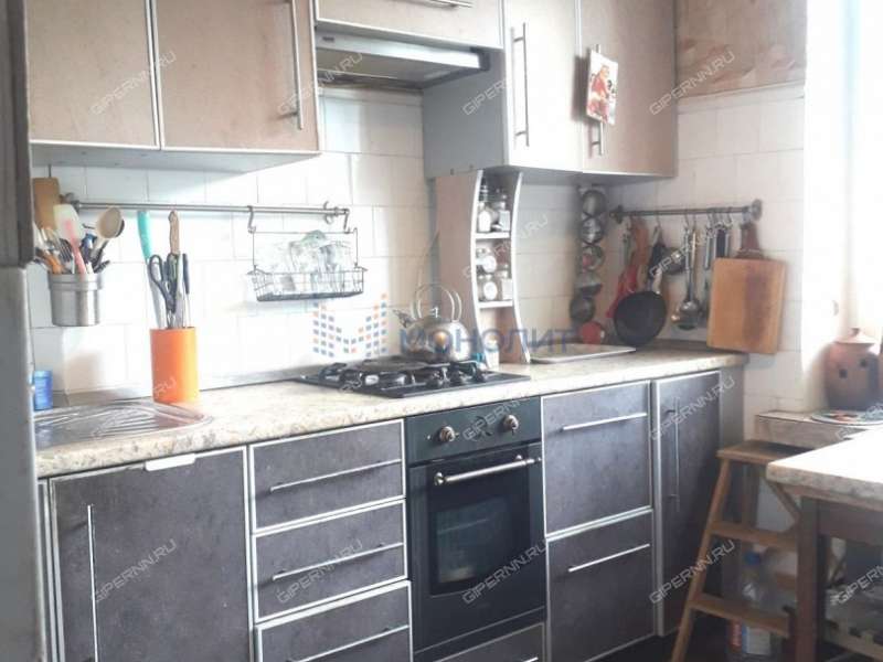 трёхкомнатная квартира на проспекте Гагарина дом 110Б